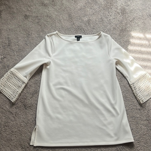 Ann Taylor Factory white top - Picture 2 of 4